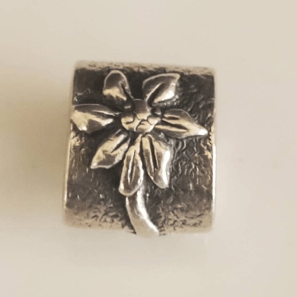 Pandora Sterling Silver Poinsettia Flower Retired Bead Charm Signed S925‎ ALE